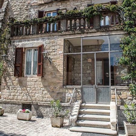 Valfabbrica La Rosa Di Francesco Inn מראה חיצוני תמונה